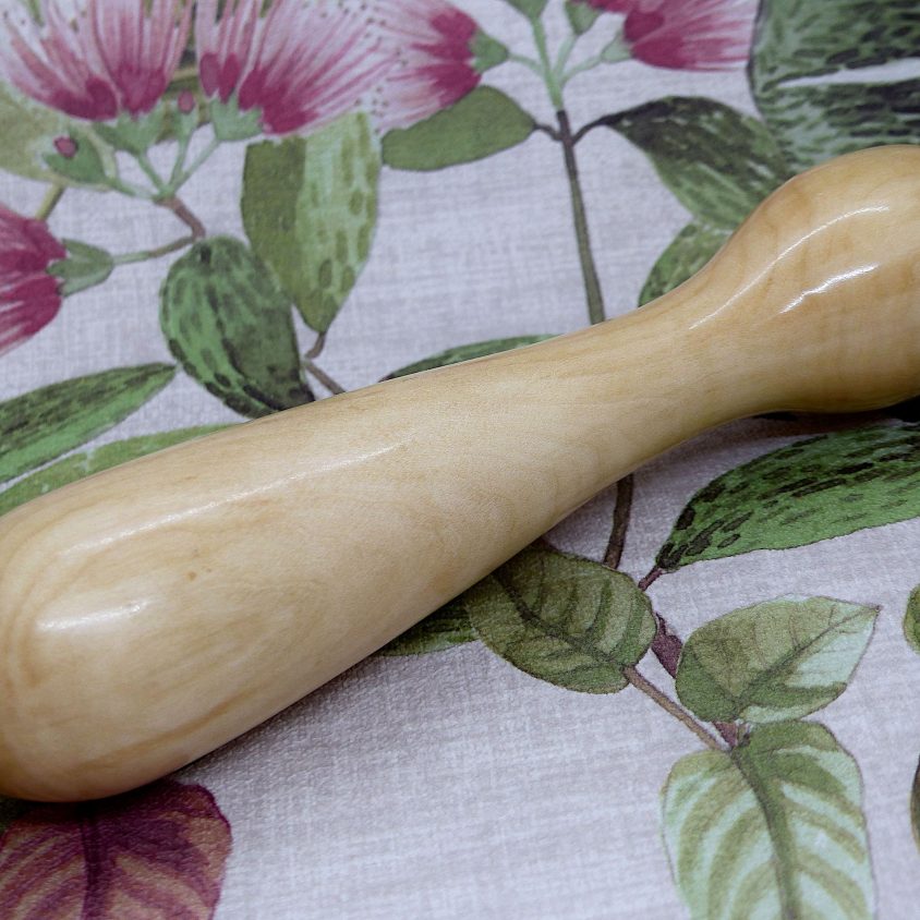 Slender double ender dildo